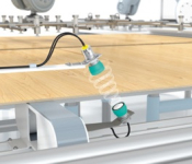 Double material detection of paper, foil, wood, or metal—easier than
ever with IO-Link.