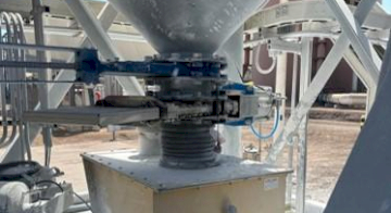 Застосування ножових засувок Orbinox TL під силосами вапна